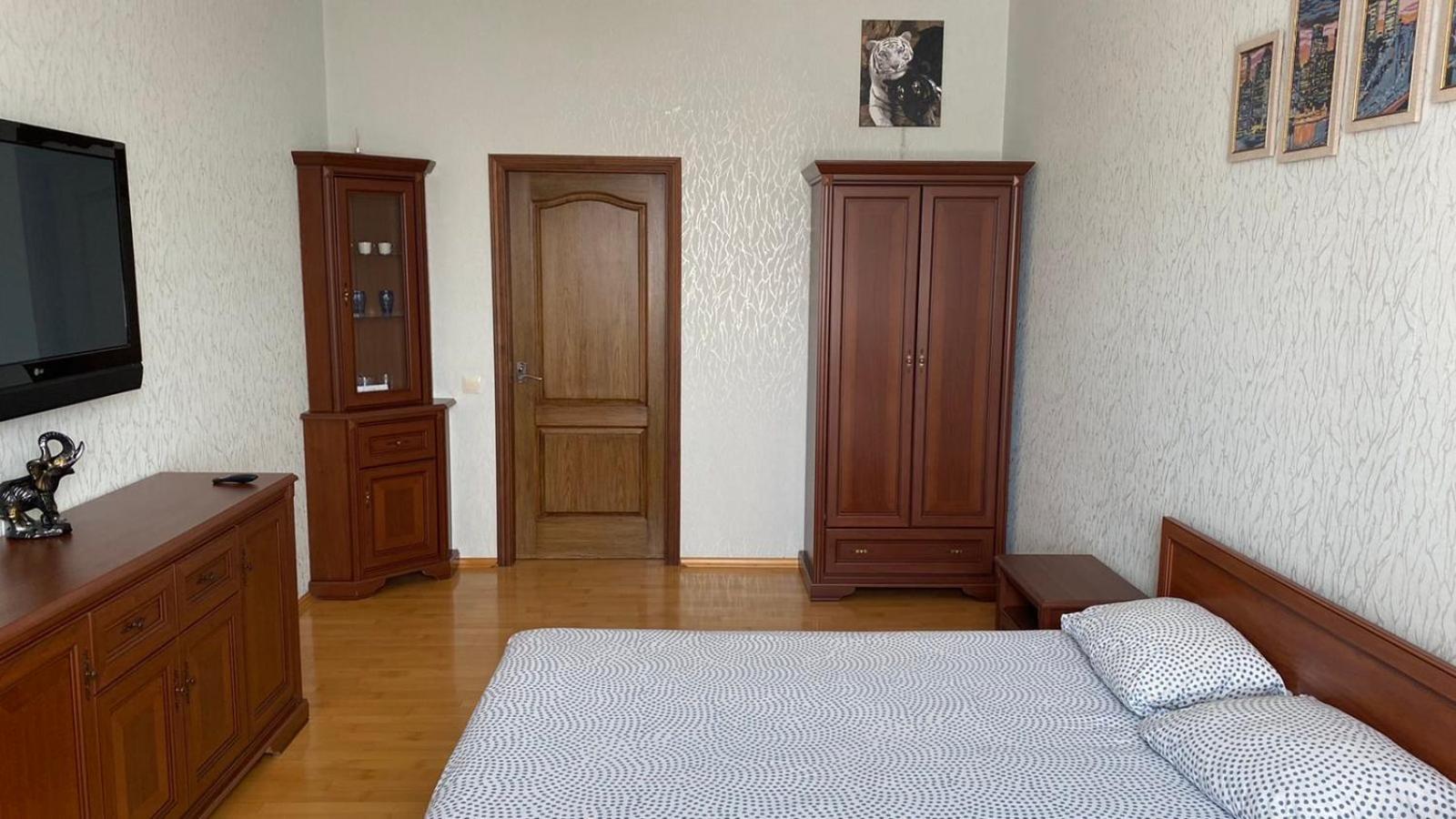 Comfortable Apartment On The Obolon Kiev Bagian luar foto
