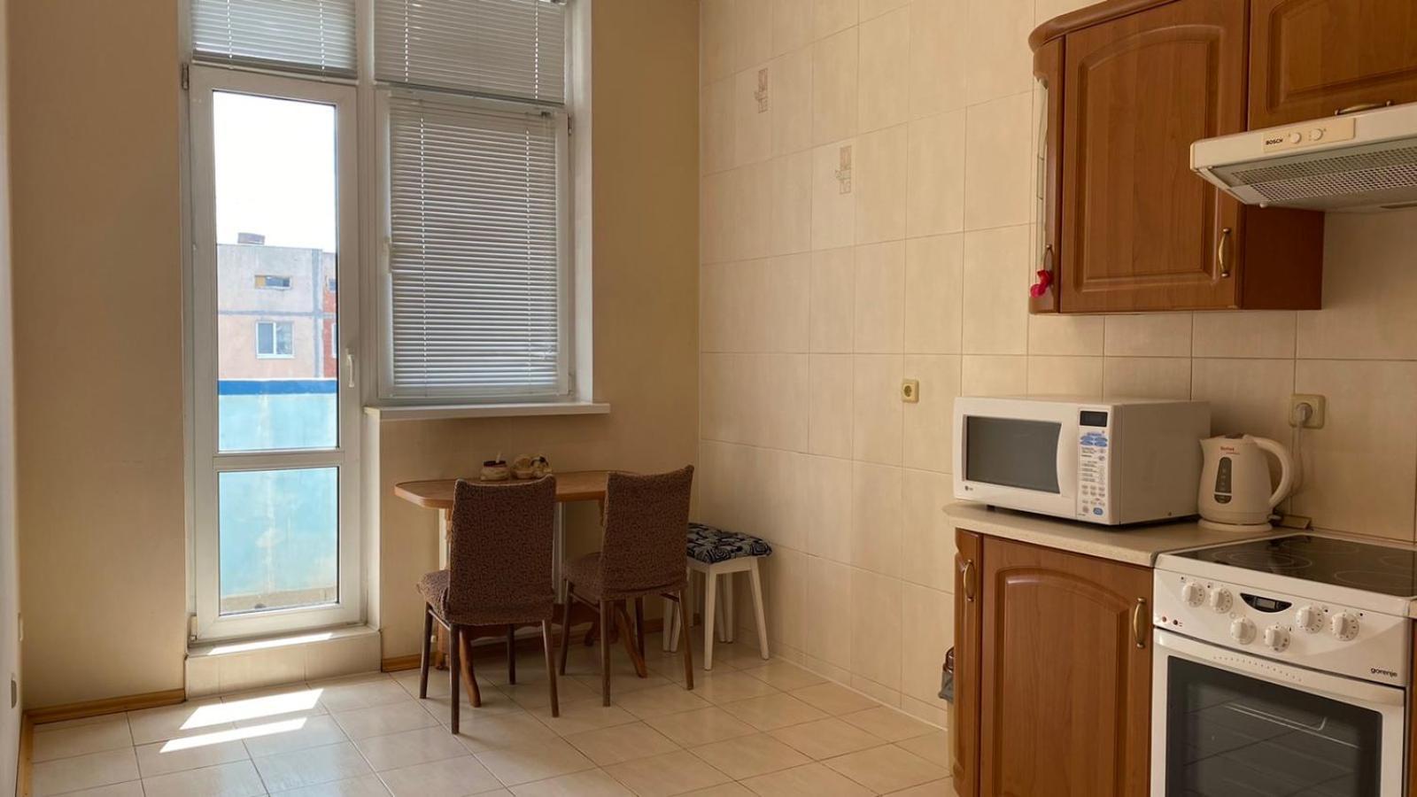 Comfortable Apartment On The Obolon Kiev Bagian luar foto