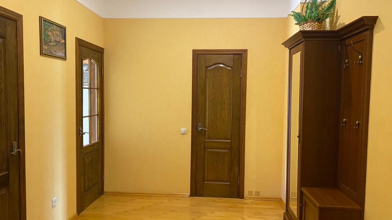 Comfortable Apartment On The Obolon Kiev Bagian luar foto