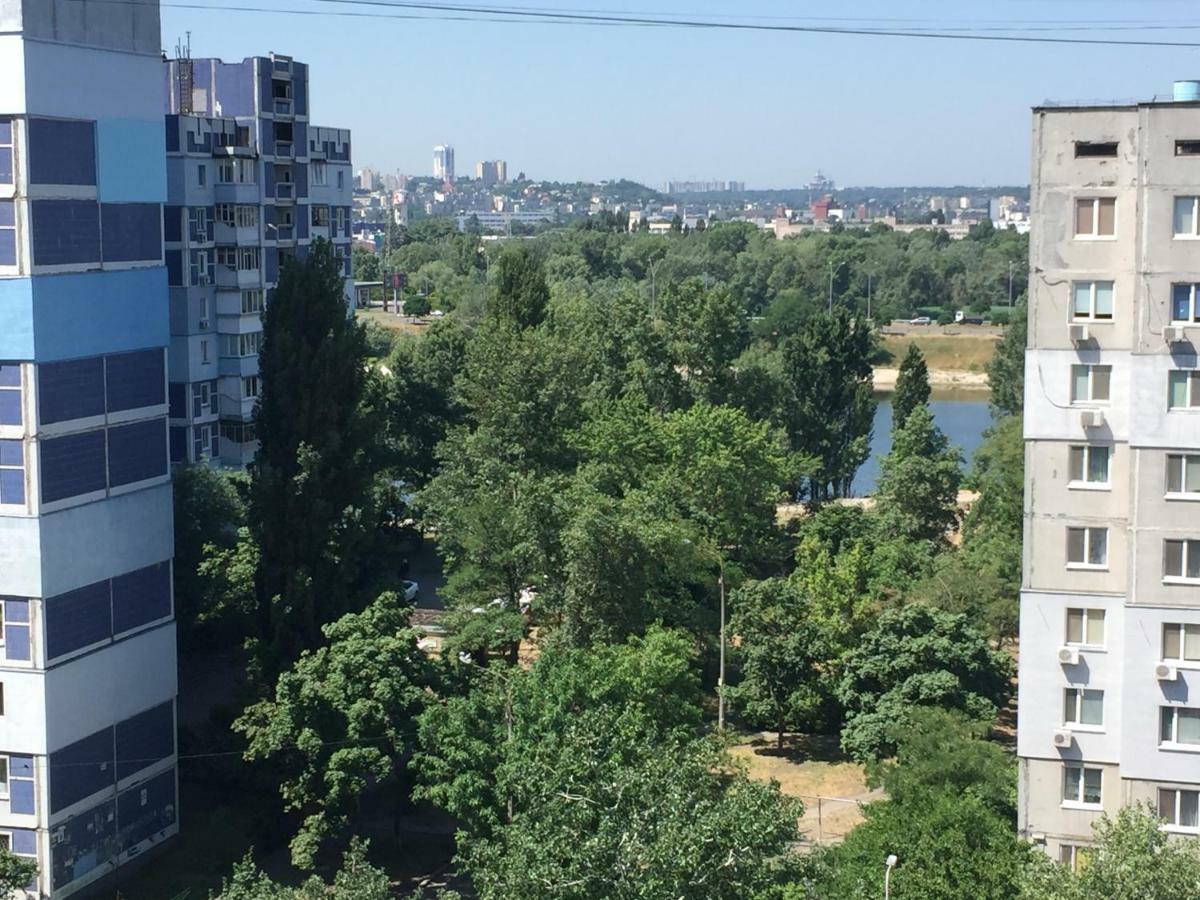 Comfortable Apartment On The Obolon Kiev Bagian luar foto