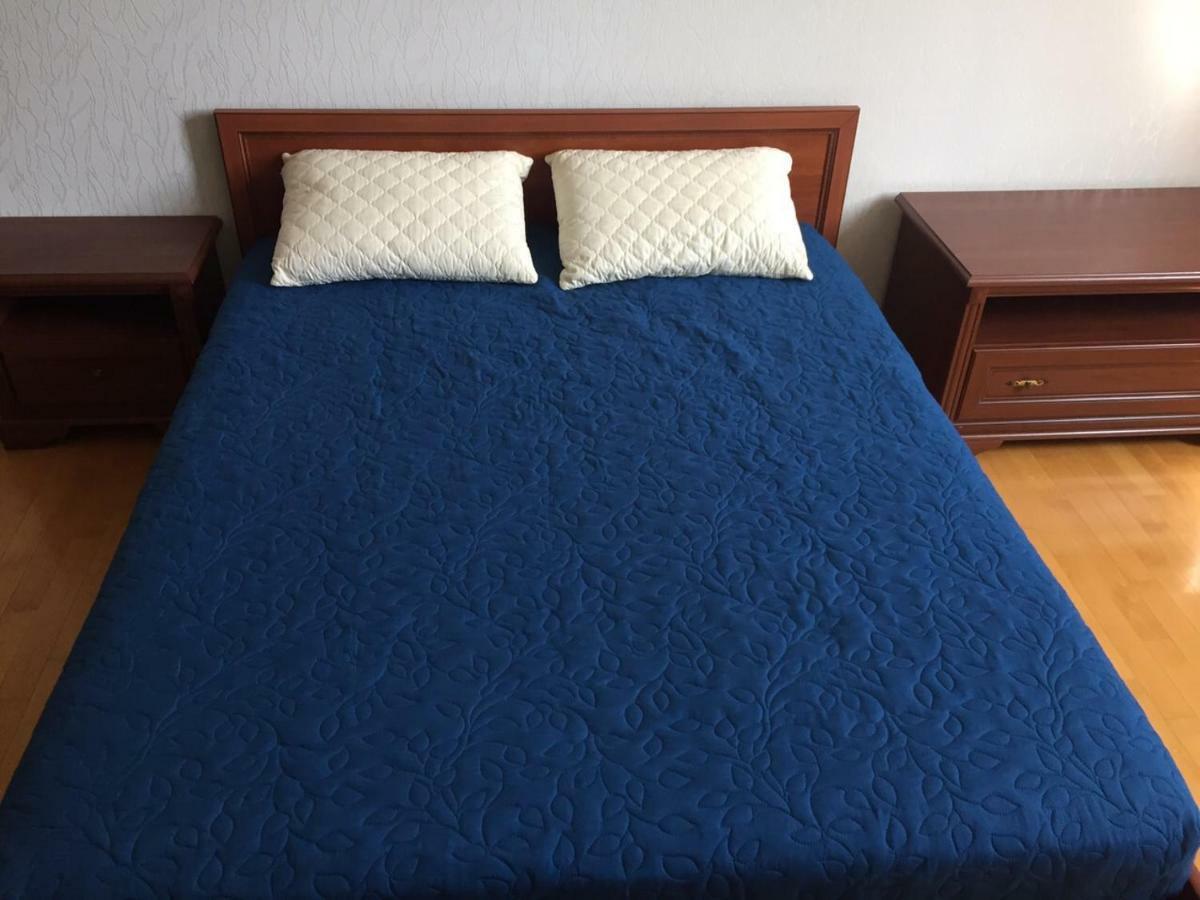 Comfortable Apartment On The Obolon Kiev Bagian luar foto
